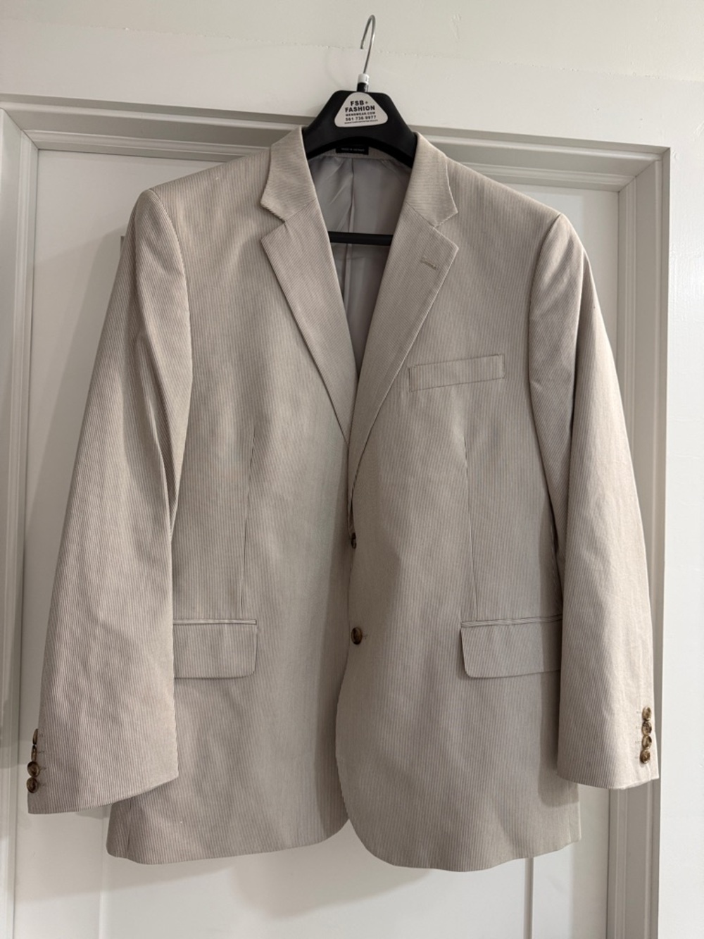 EUC Stafford Classic Fit Suit 48R